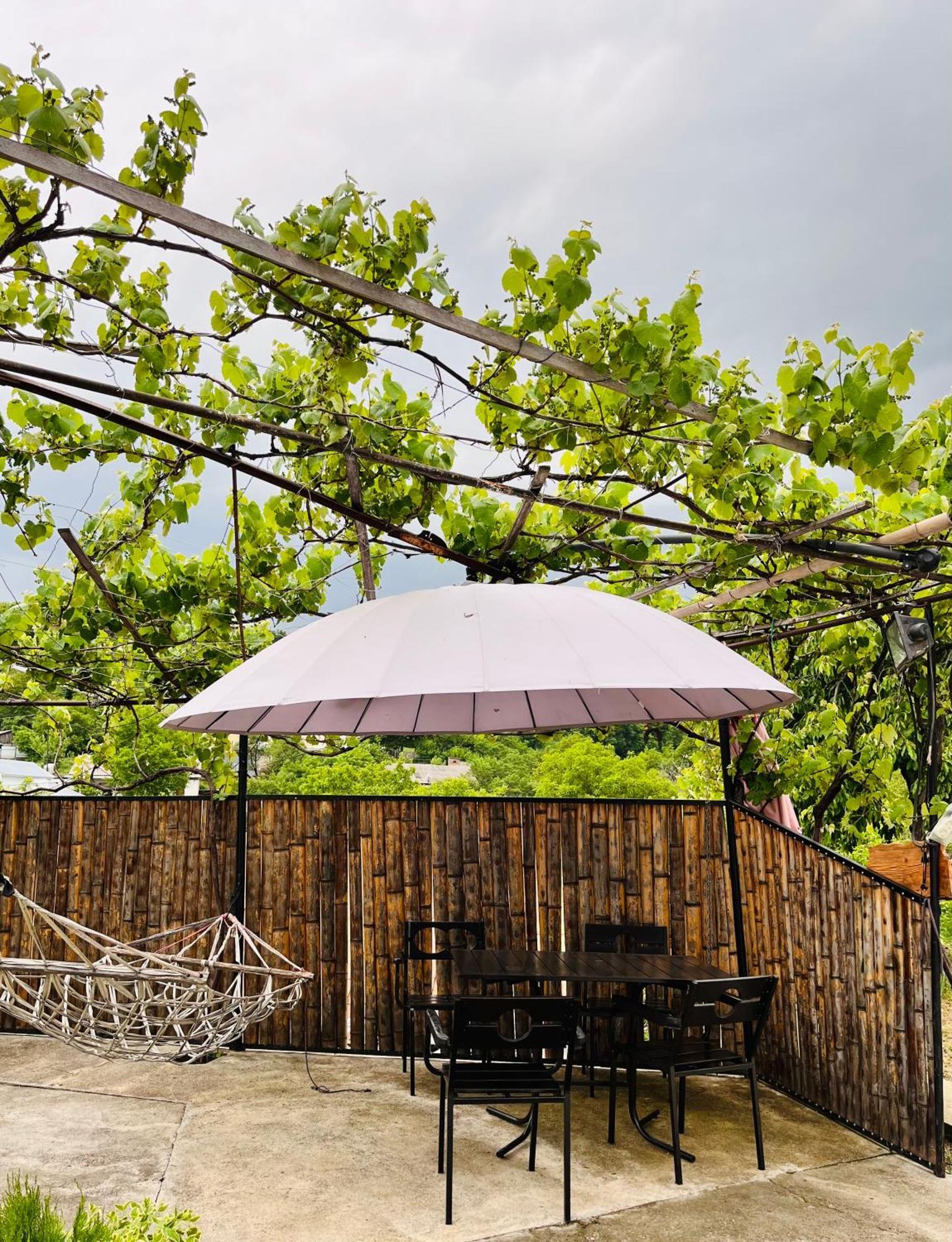 Hotel Sunny Ахалцихе Экстерьер фото